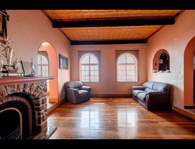 3 BEDROOM HOUSE FOR SALE IN HILLSIDE